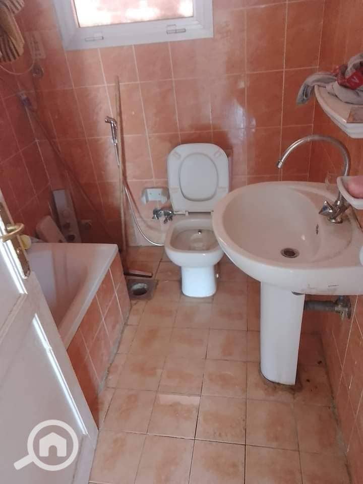 2 6b940833-f9f7-49f0-a8ab-12f5a4b0a8b2. jpg