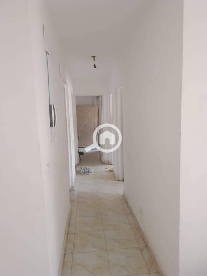 4 04138c8b-ad33-442b-8903-1a7b297149ff. jpg