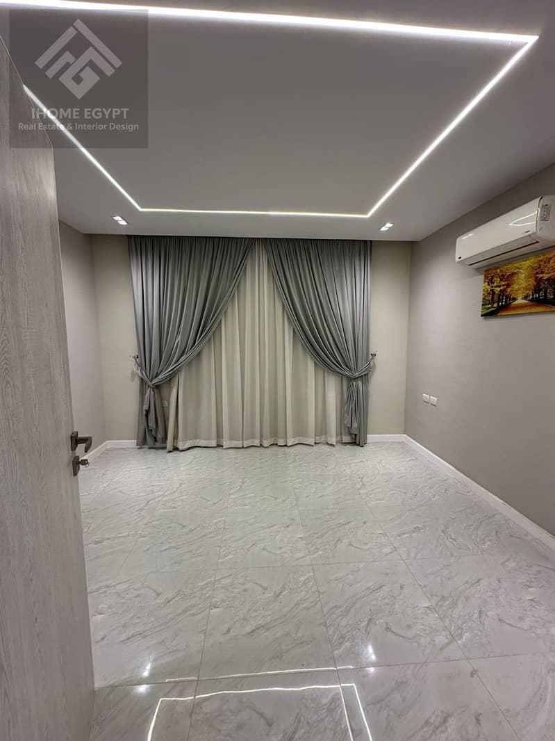 4 73b1c4db-f18e-4f47-b9ac-bf0a0e145c5a. jpg