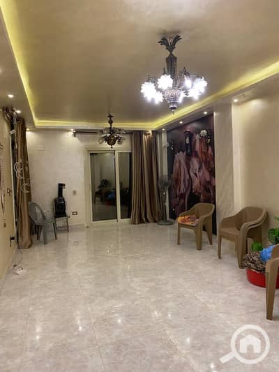 شقة 3 غرف نوم للايجار في الشيخ زايد، الجيزة - 1. jpg