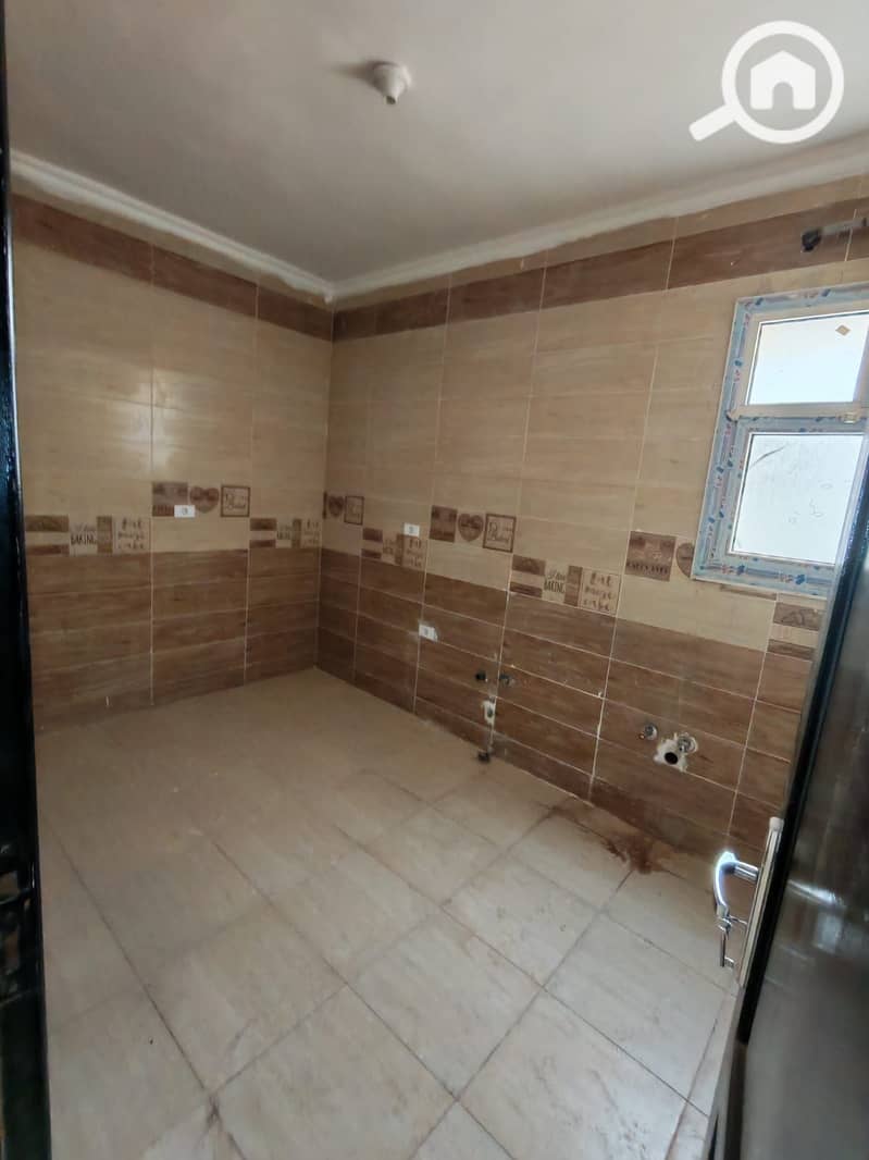 4 46c7828c-30bc-46f1-b84e-bbfcd81825ee. jpeg