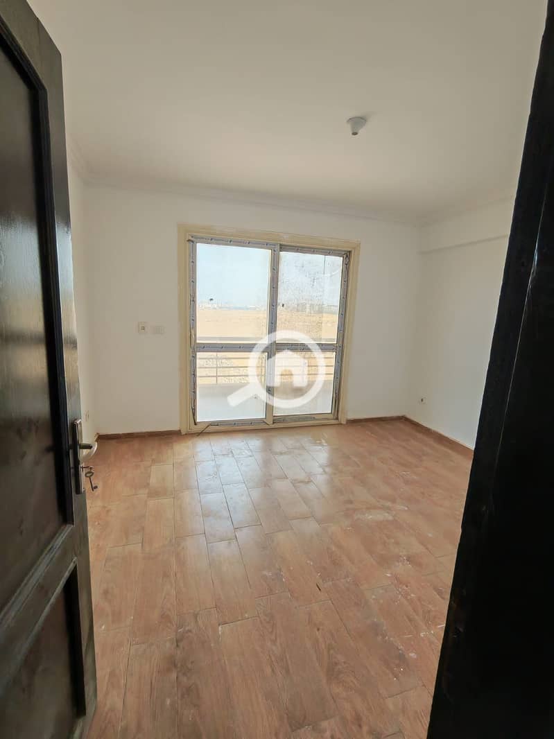 8 e72f3af2-1e6c-4962-9dc3-923a09db4e73. jpeg