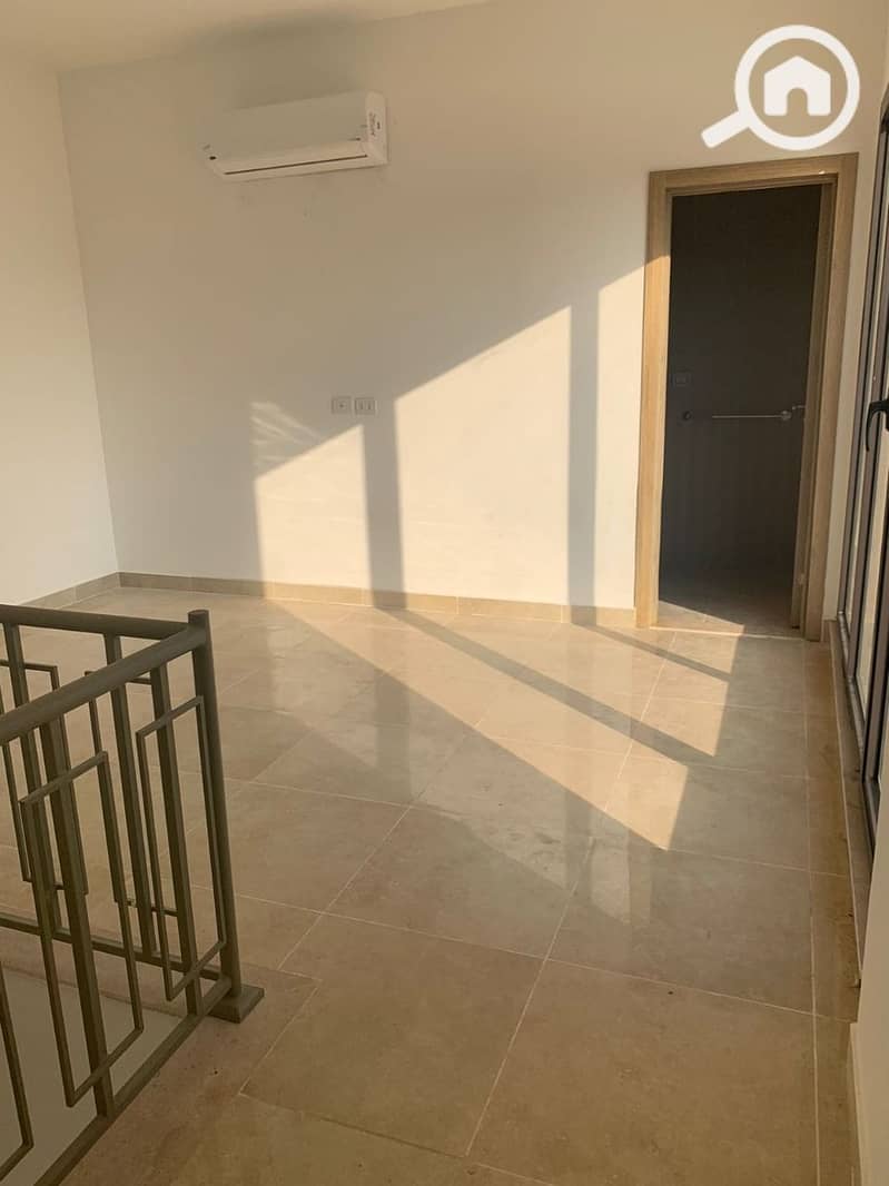 2 1b22199b-0c55-4a56-8fed-47a2c90bb65a. jpeg