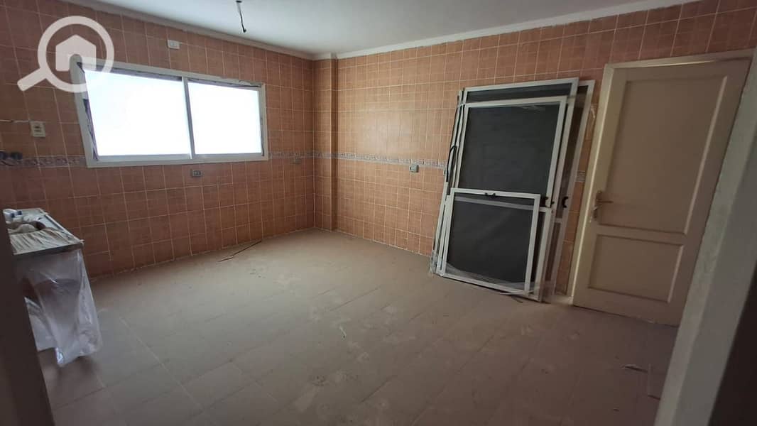 2 ededbaa6-2d55-4a4f-bb0c-05d04836b1b0. jpg