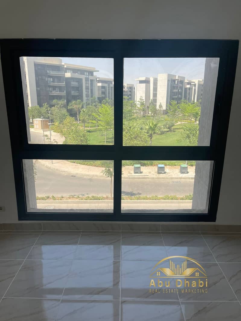 5 ab60e203-2ff7-40f1-8ef4-4dba22a639ff. jpg