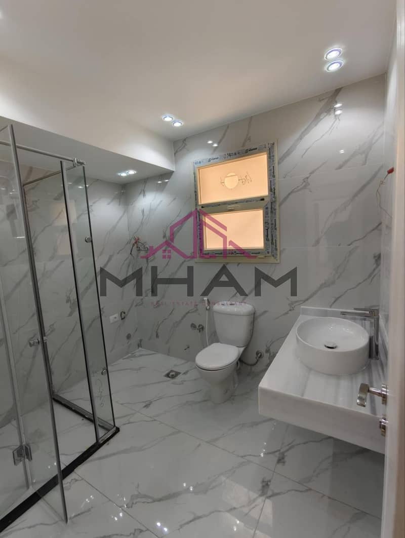 4 photo_5956161643261660066_y. jpg