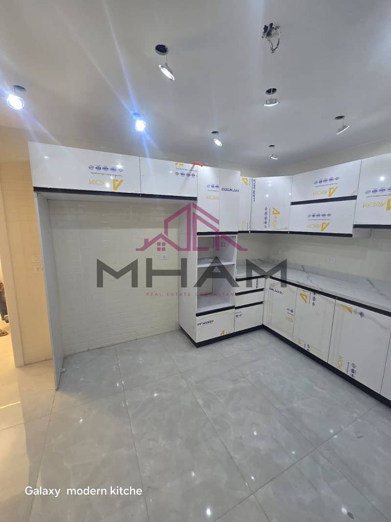 5 photo_5956161643261660060_y. jpg