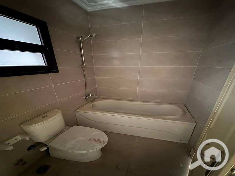 8 bda79906-8daa-4b6f-88d0-66696188f7db. jpeg