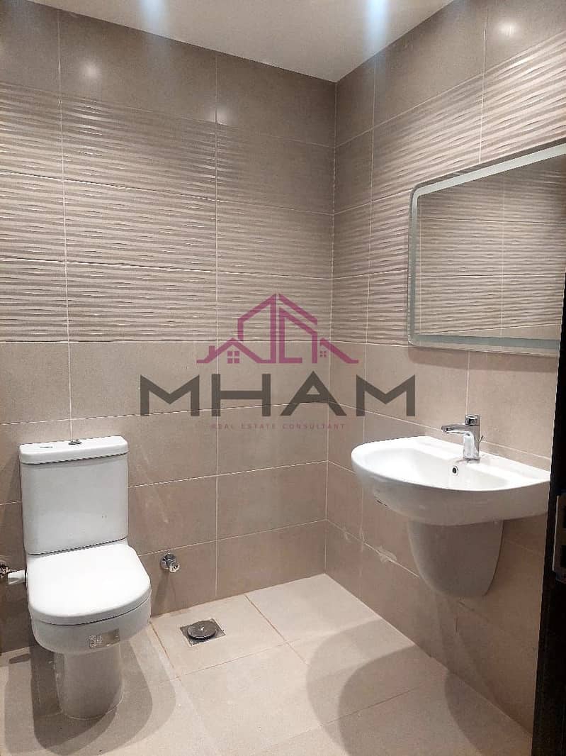 5 photo_5958629793462946739_y. jpg