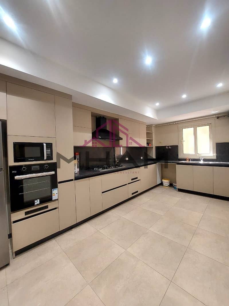 9 photo_5958629793462946743_y. jpg