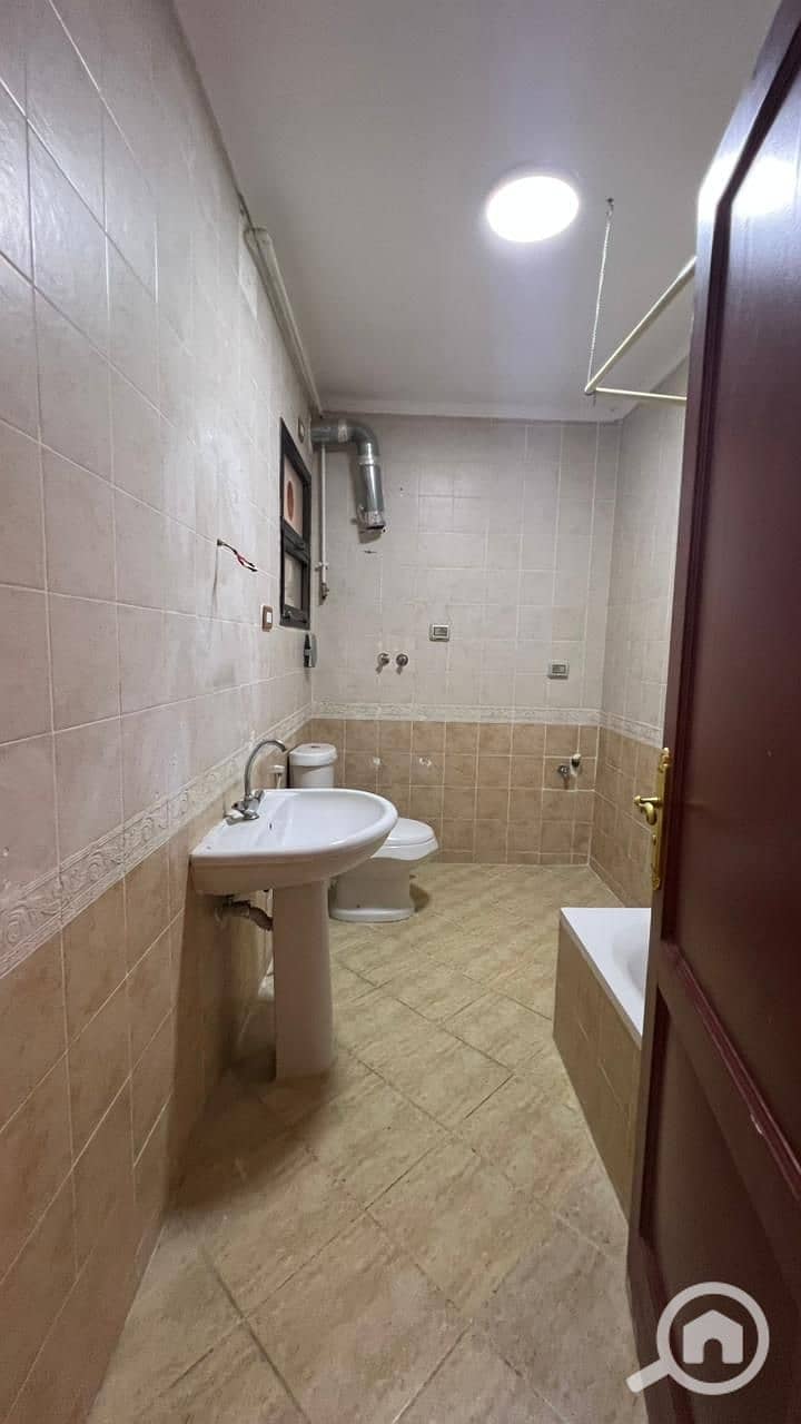 12 WhatsApp_Image_2025-12-29_at_2.10. 48_PM_(1). jpeg