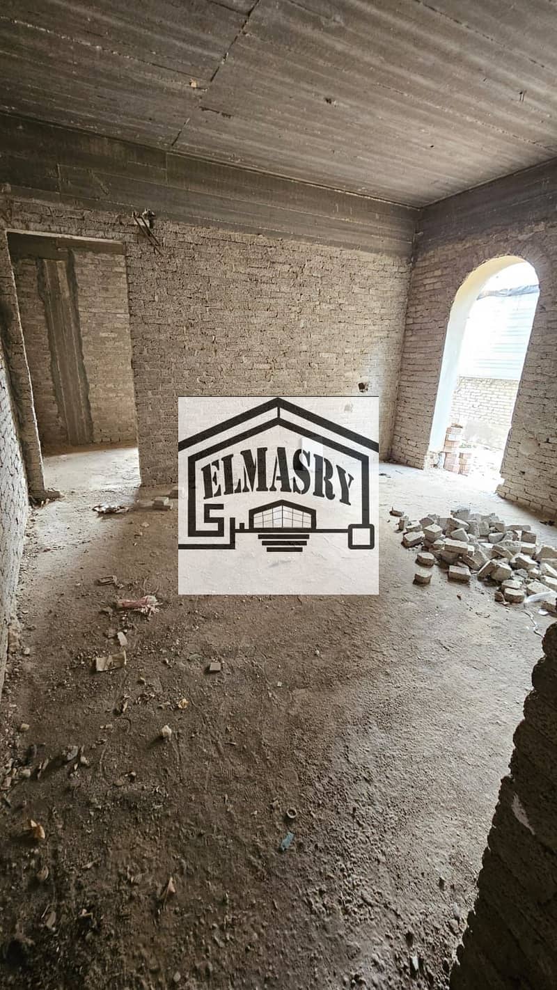 12 12b2ea72-8aa9-4610-89b4-a99afb8e16a1. jpeg