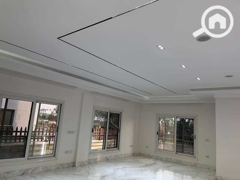 11 f7ce895a-8d69-4c81-ba1b-7a0759c2c367. jpg