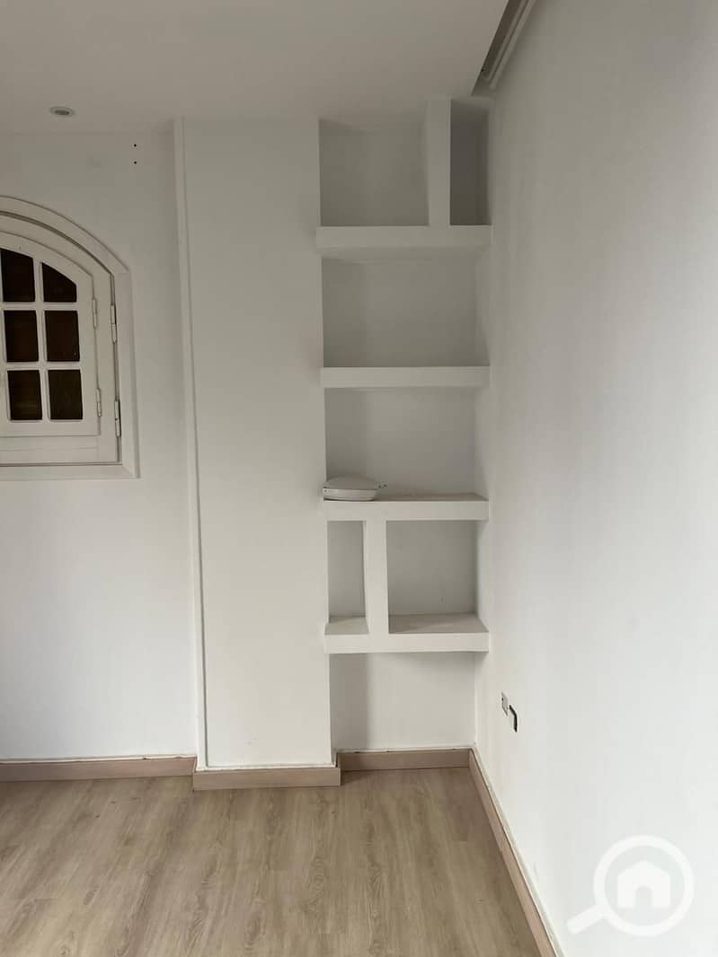 4 01c531b0-2deb-49e5-8c97-a0e533a2600b. jpg