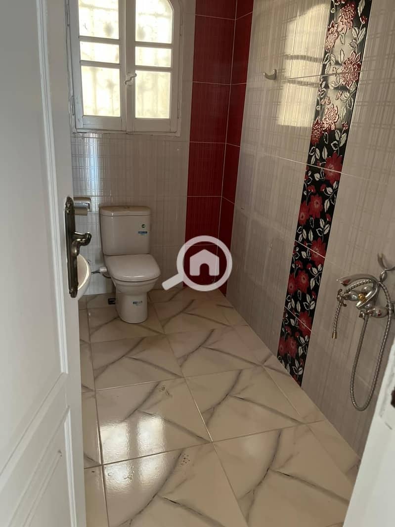 5 02db5ec0-f69e-420c-9a8f-4df388119023. jpg