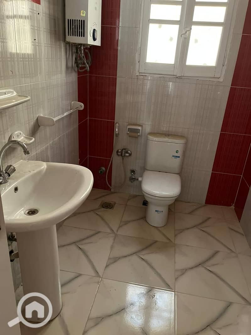 8 2288580f-3b23-480f-a012-349565f8cb81. jpg