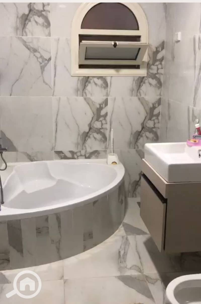 6 9ed9bb86-1a82-46db-9250-548c91694bd4. jpeg