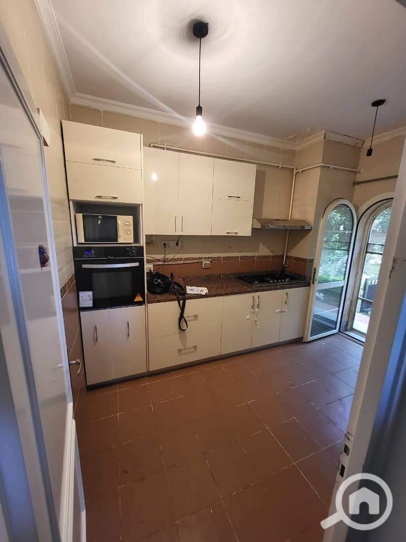 16 a671c58a-7b48-4d24-a063-b8248d5dc6ac. jpg