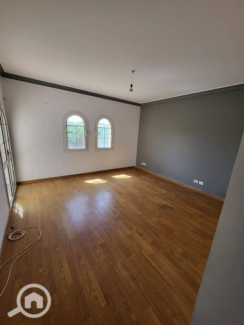 20 c6d8e681-dc10-4aa5-b72f-bdcb7d9e5326. jpg