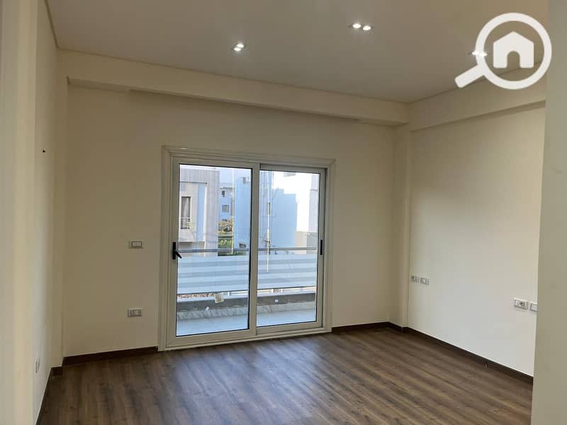 4 WhatsApp Image 2025-12-29 at 12.44. 19 PM. jpeg