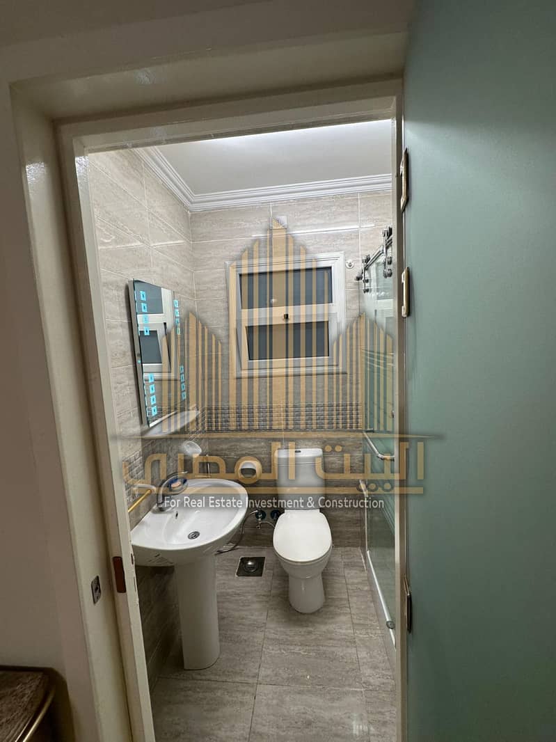 6 6ac0a966-1651-46ff-a681-23334cc1130a. jpg