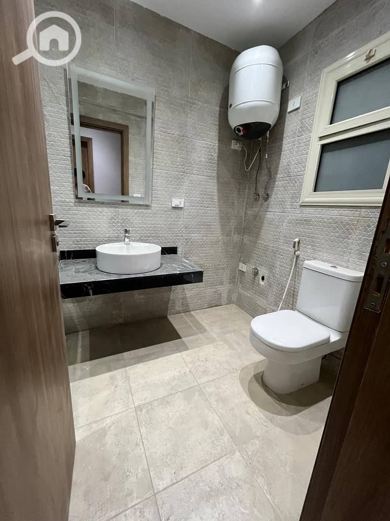 3 31a5db1a-209c-4645-b227-599236ad8e78. jpg