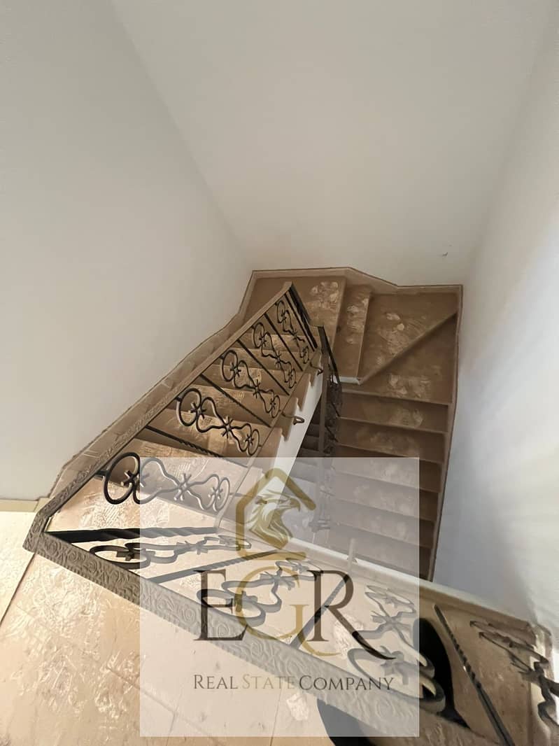 8 598756498_1425362589634157_8843347822353261283_n. jpg