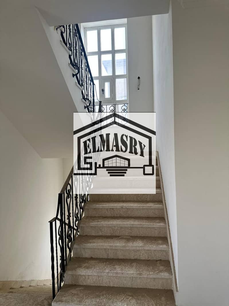 32 d5805fe5-819b-46b4-a8d6-10dcb8a70458. jpeg