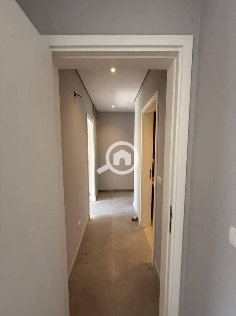 10 7306ec42-e999-4486-9ee5-a9d15cb6160d. jpg