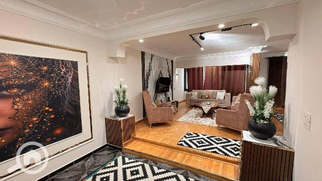 4 080d0fa5-031a-46e4-952f-0be3c072673b. jpg