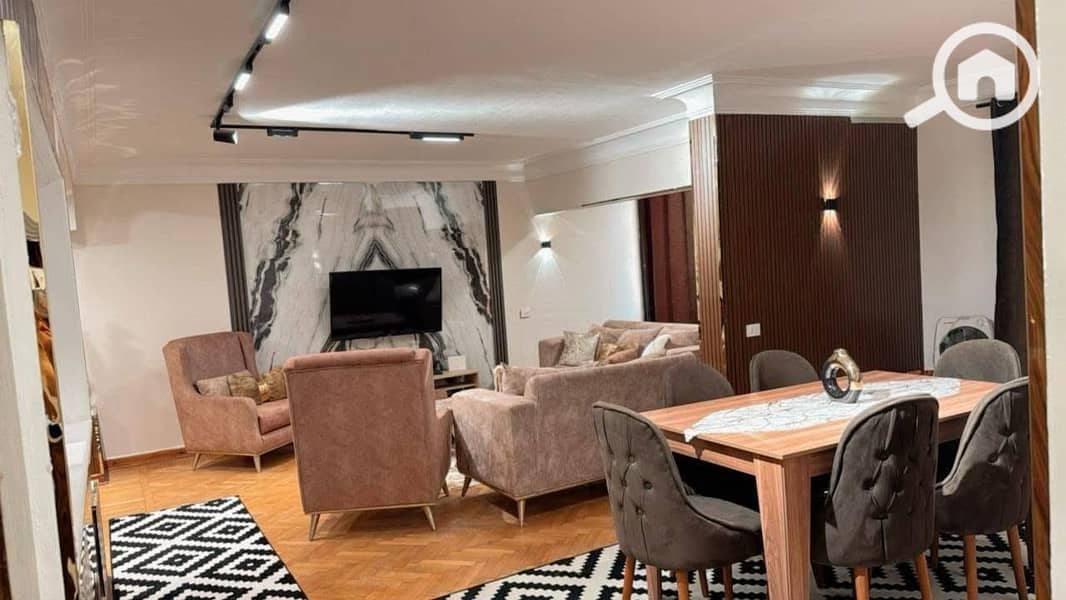 12 b6af521f-e7c4-423f-a017-64f08d258eeb. jpg