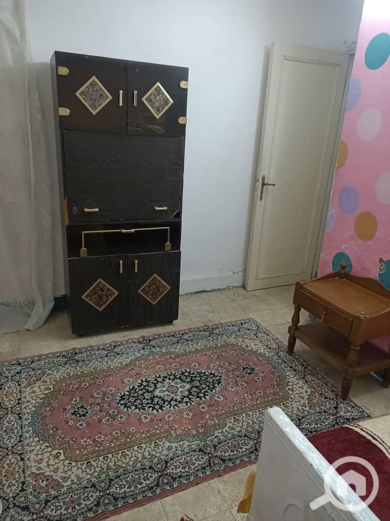 8 b9fa8f28-10f6-48f7-ace6-5e41bf8d73bb. jpg