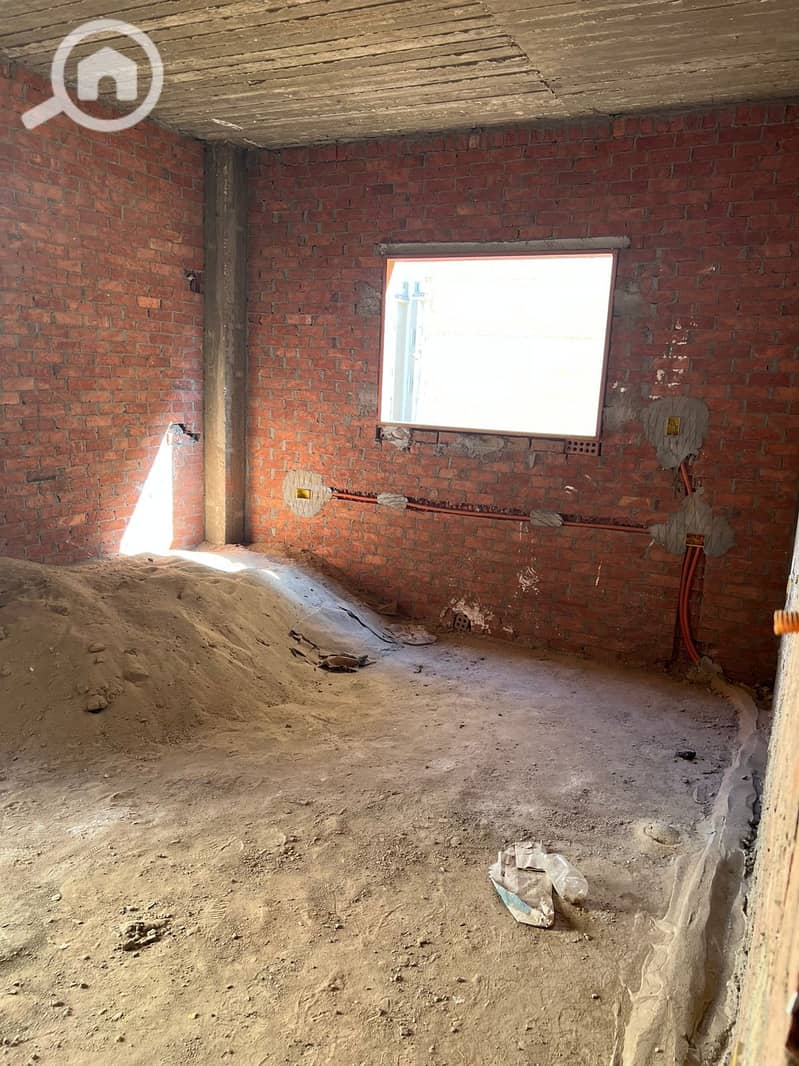 12 53c29ff6-d18b-4c8c-b02d-cc007e191ac9. jpg