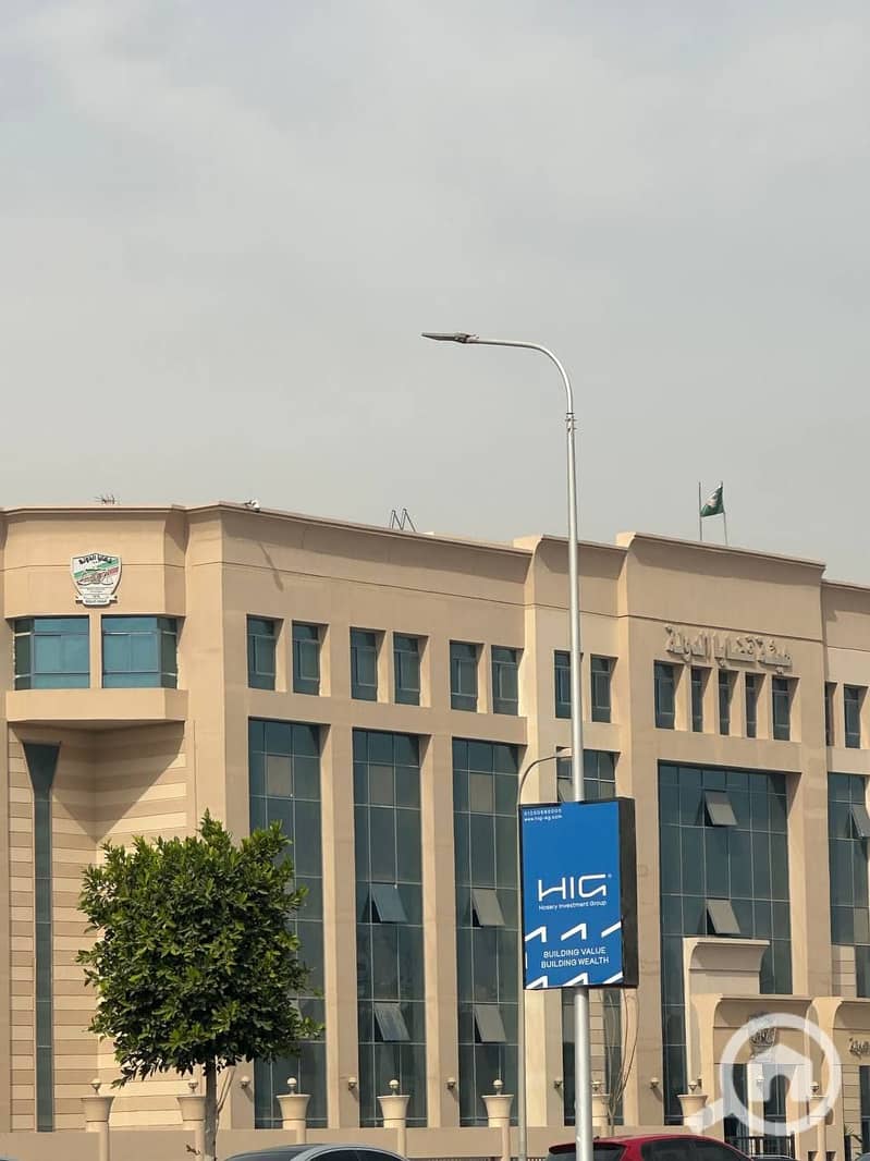 14 38dd0b8b-723b-4d34-b735-6a165a268a27. jpg