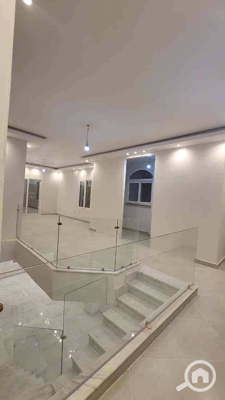 10 6fa38a97-5d26-46a8-b51f-9c3fc829303c. jpg