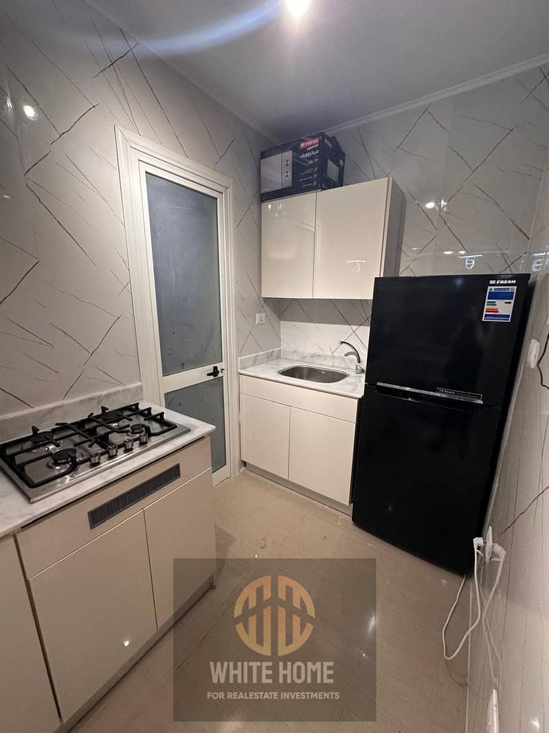 8 aba2703e-b868-4d7e-b780-865c0b21ff3d. jpeg