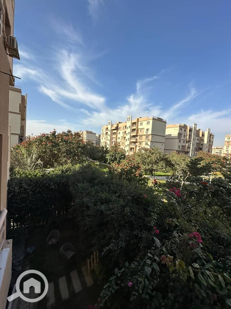 12 a18a0501-8c86-453b-831a-491e14bd4612. jpg