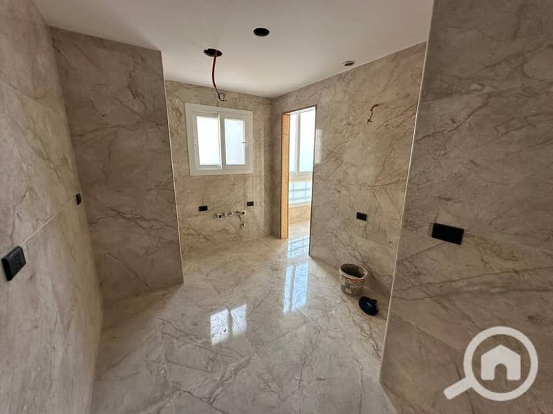 13 cce29a3d-0cf5-4bea-80bc-0434d66d3867. jpg