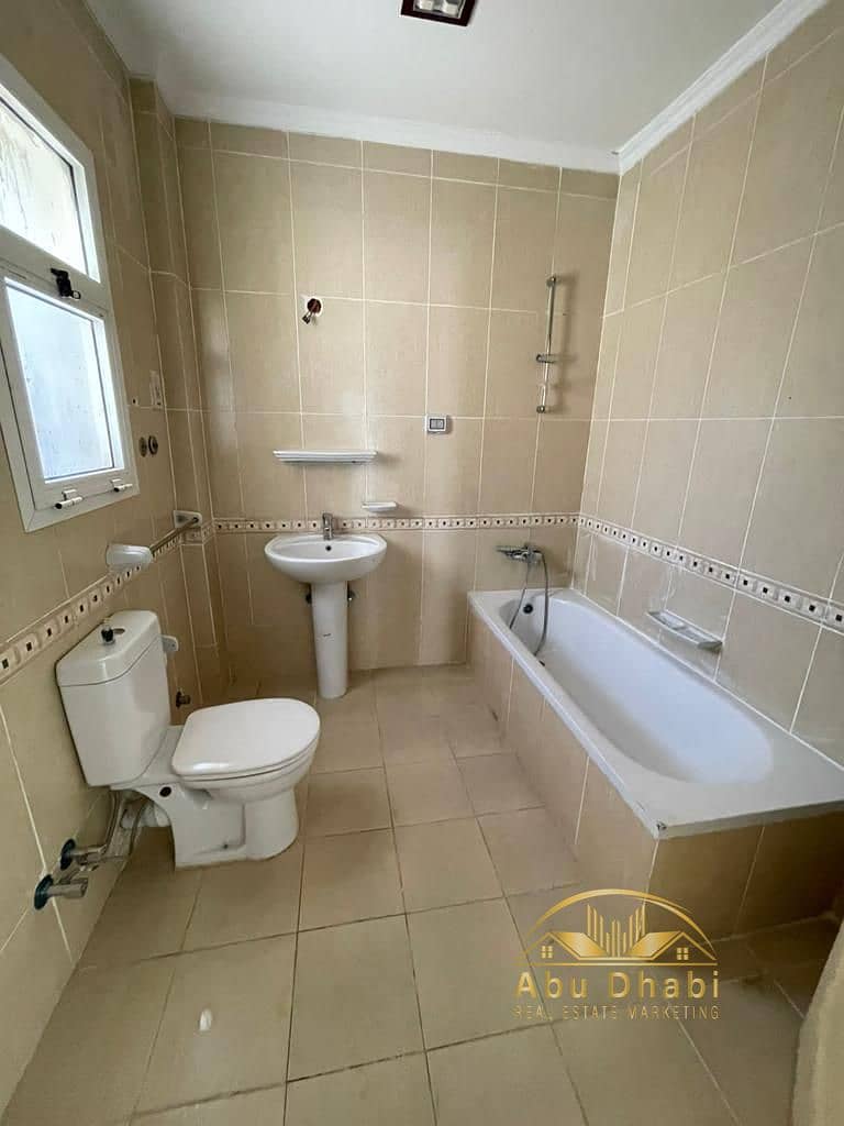 11 445a5281-67f9-4648-8aa3-03fc3166f617. jpg