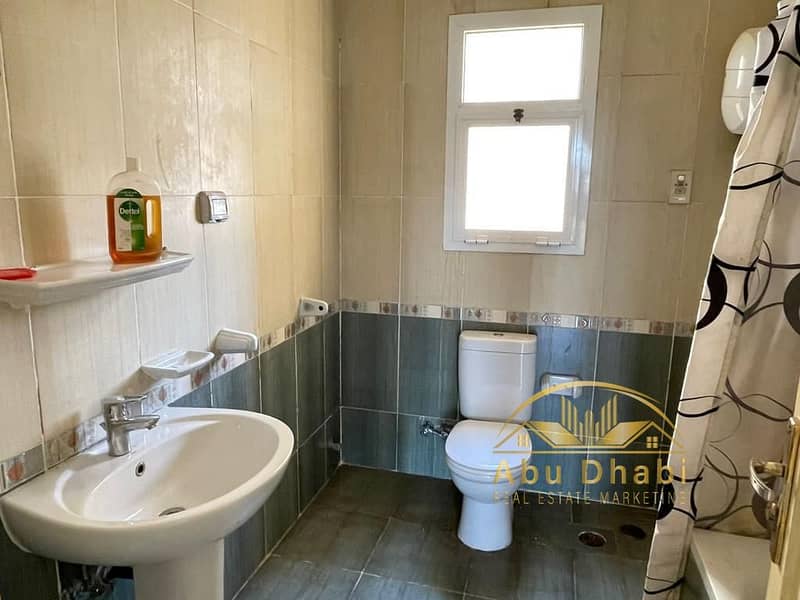 12 7742f26e-1845-498a-86b3-4818848c066a. jpg