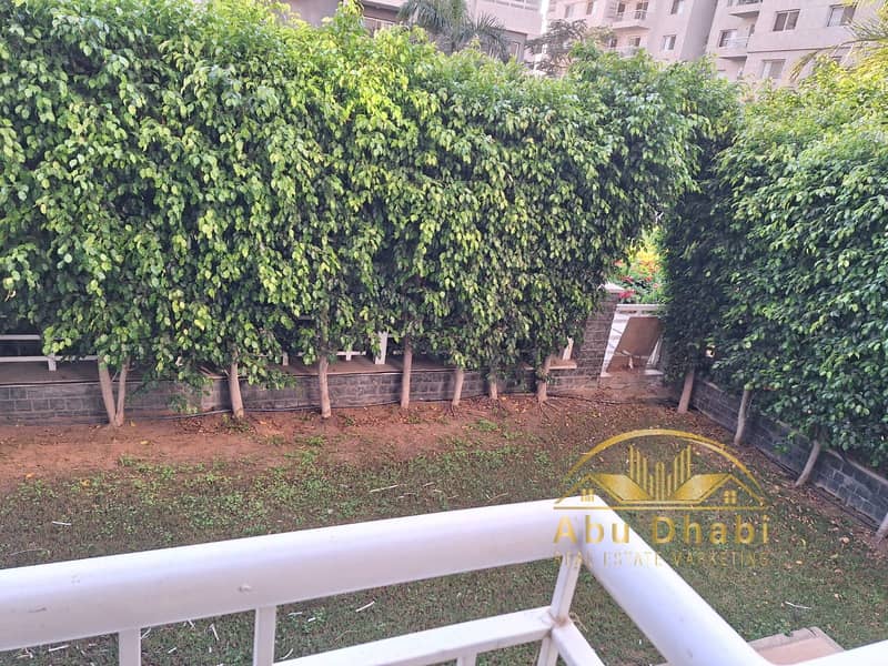 2 88897188-278d-43fc-a267-e6d3b826ecb9. jpg