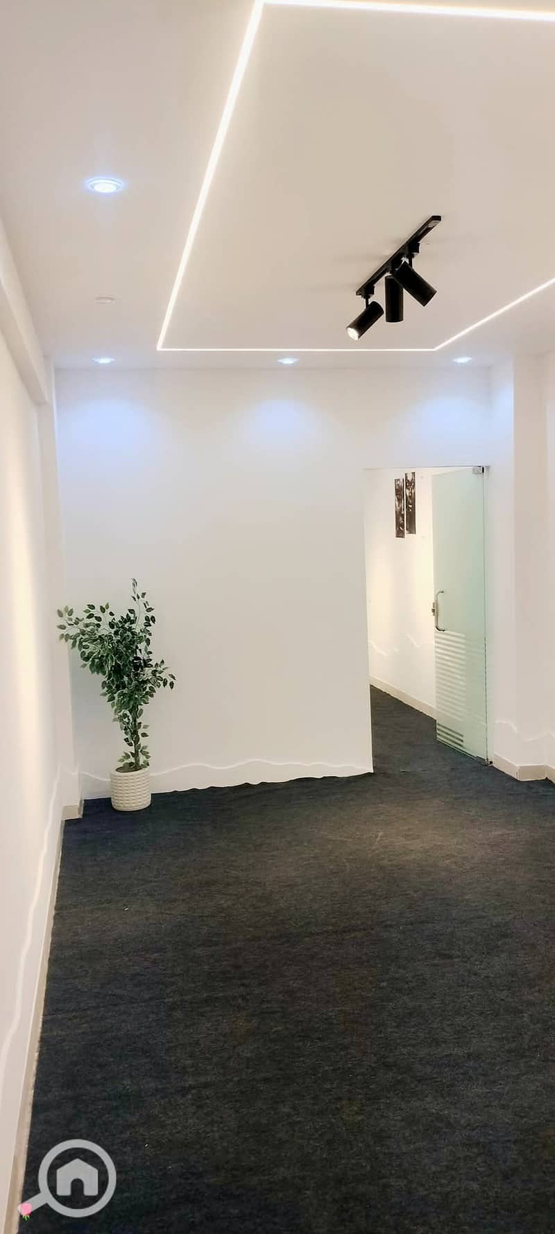 8 a68c2a50-a68d-452d-87e5-96e162b4d294. jpg