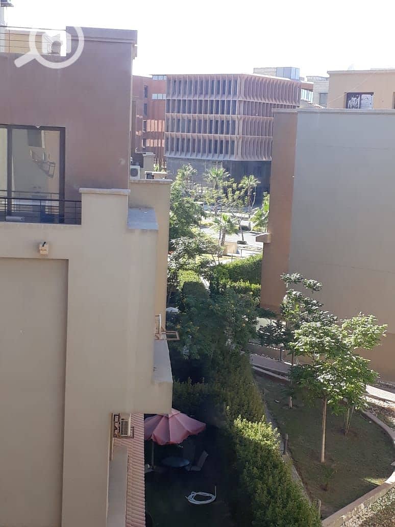 7 WhatsApp Image 2025-12-28 at 22.56. 43 (1). jpeg