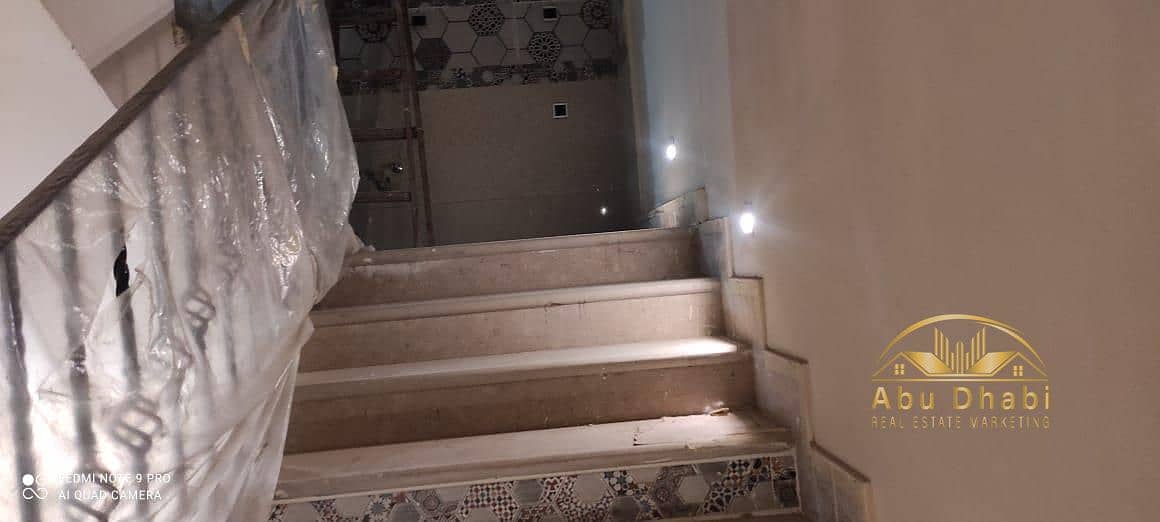 9 bbcbd1eb-fb3d-445d-9740-e4090a40f982. jpg