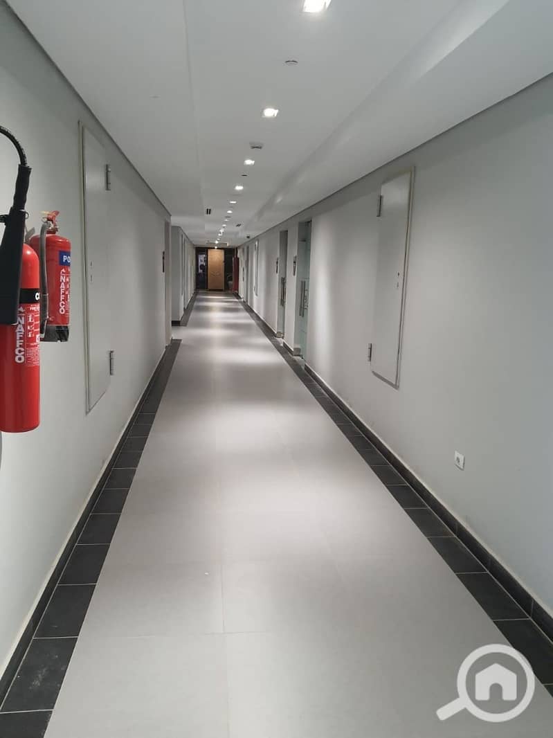 6 c4272294-07a1-4065-b45e-46b07f606ddd. jpg