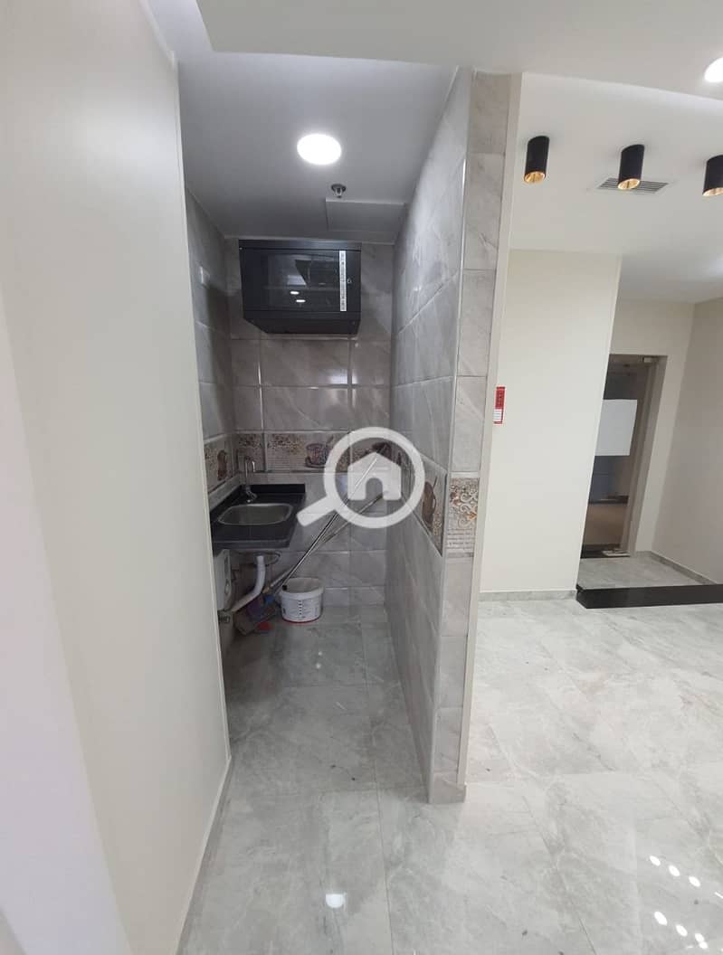 7 1ae4740a-09a7-490e-9613-31d81ffa0edd. jpg