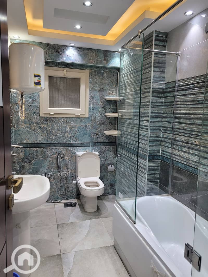 8 20251224_170432. jpg