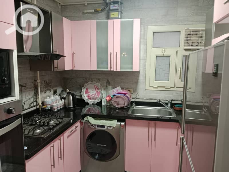 8 e086babb-f64c-445d-b77a-322f10574fb6. jpg