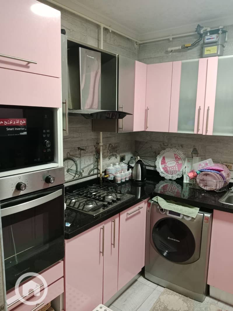 9 700689ef-70f0-4199-b93c-355bb8a52845. jpg