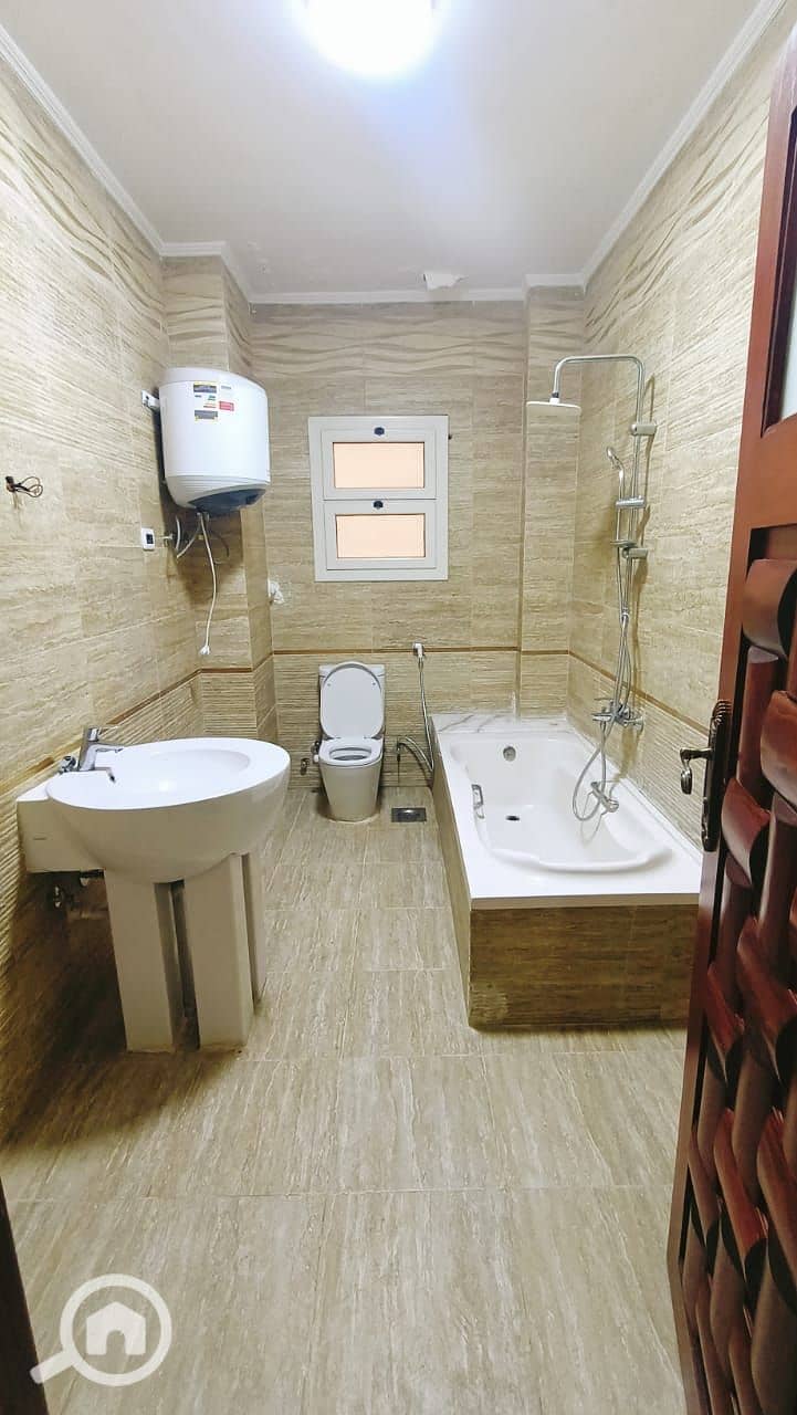 4 WhatsApp Image 2025-12-30 at 13.00. 00 (1). jpeg